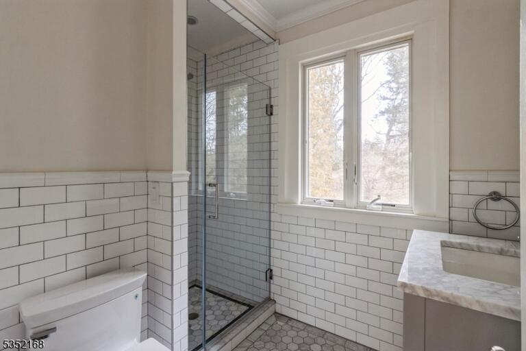 Property listing MLS 4035785 photo 19