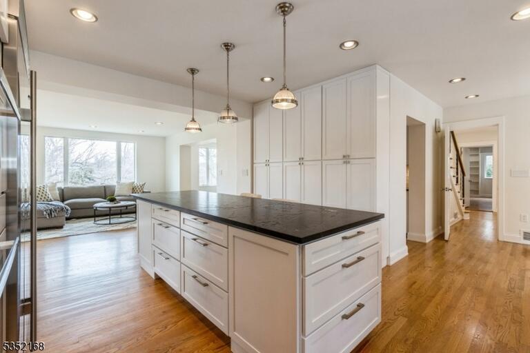 Property listing MLS 4035785 photo 4