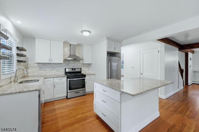 Property listing MLS 4035974 photo 11
