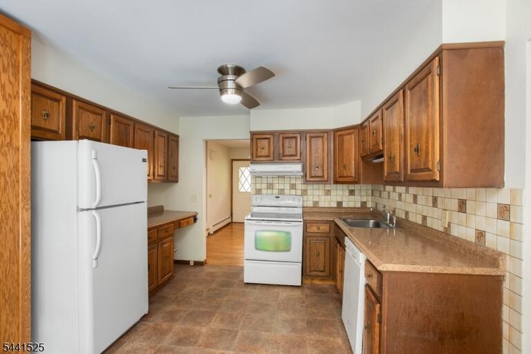 Property listing MLS 4036608 photo 12