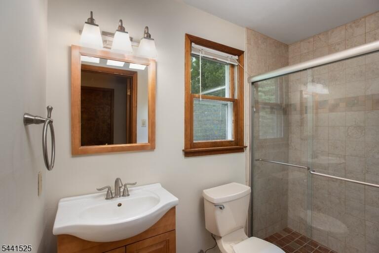 Property listing MLS 4036608 photo 16