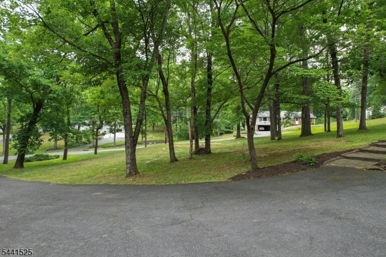 Property listing MLS 4036608 photo 26