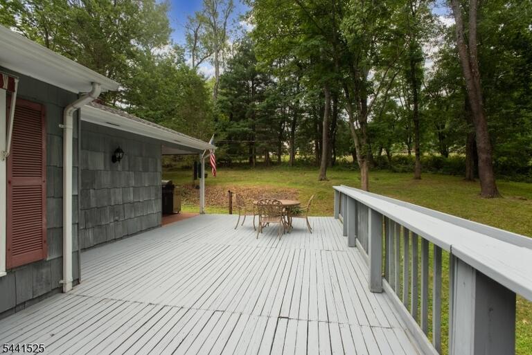 Property listing MLS 4036608 photo 27