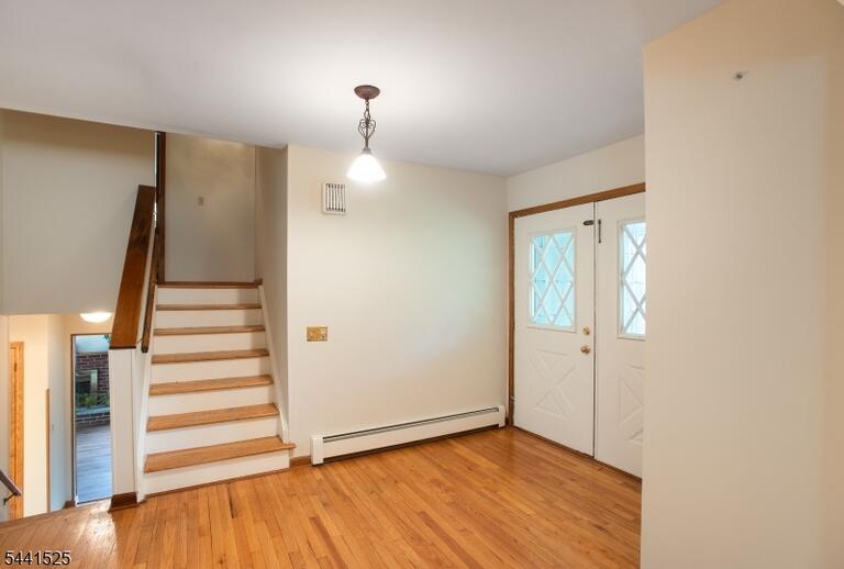 Property listing MLS 4036608 photo 7