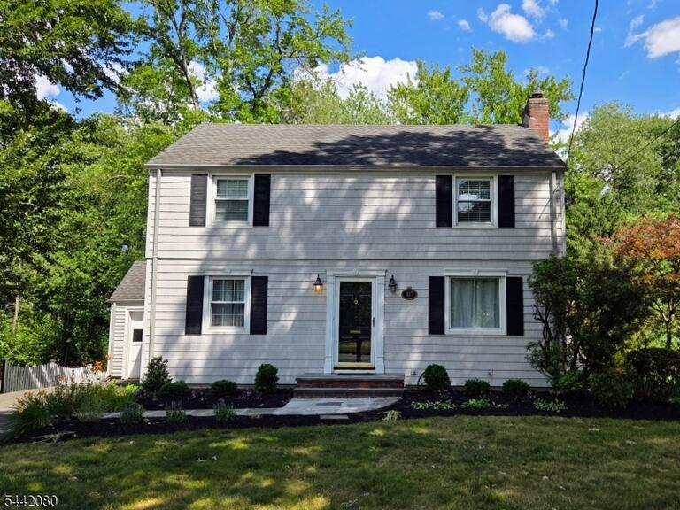 Property listing MLS 4036702 photo 1