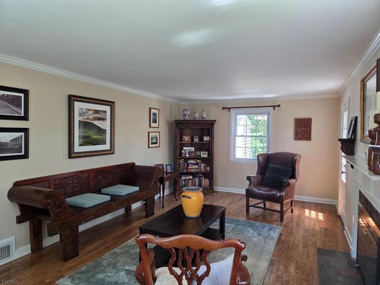 Property listing MLS 4036702 photo 10
