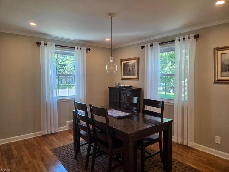 Property listing MLS 4036702 photo 4