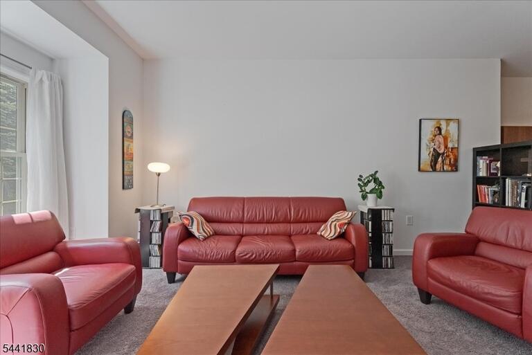 Property listing MLS 4037492 photo 7