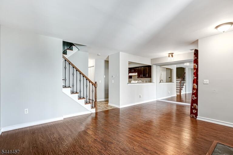 Property listing MLS 4037891 photo 6