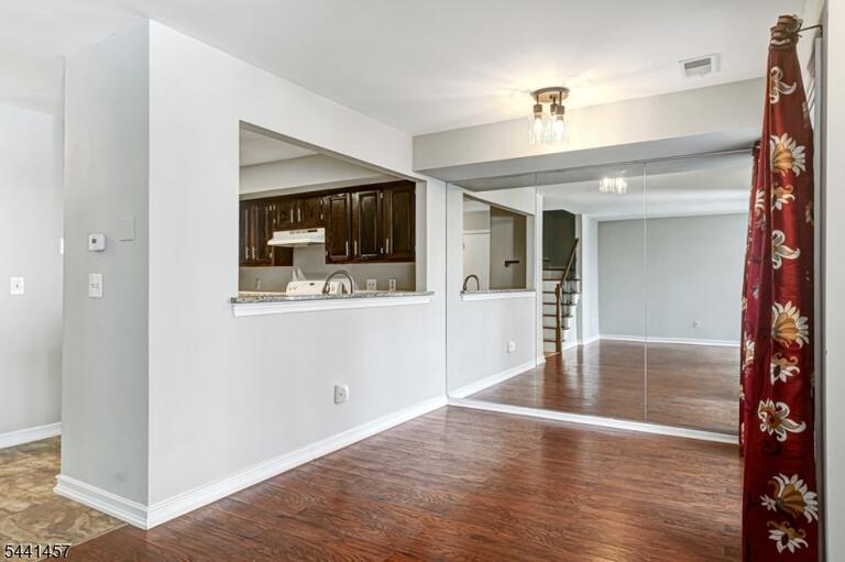 Property listing MLS 4037891 photo 9
