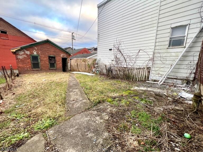 Property listing MLS 4038046 photo 25