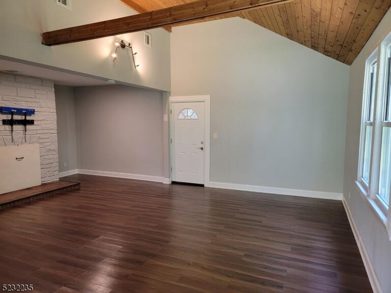 Property listing MLS 4038184 photo 13