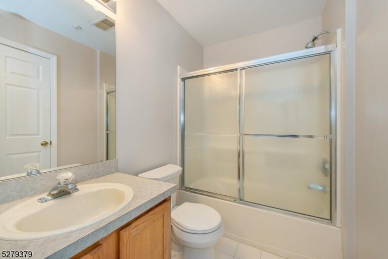 Property listing MLS 4038605 photo 14