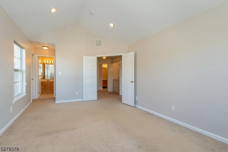 Property listing MLS 4038605 photo 20