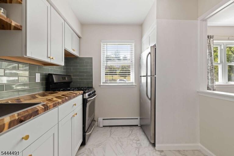 Property listing MLS 4038643 photo 13