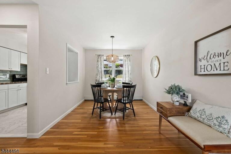 Property listing MLS 4038643 photo 4