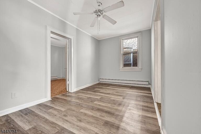 Property listing MLS 4038954 photo 3