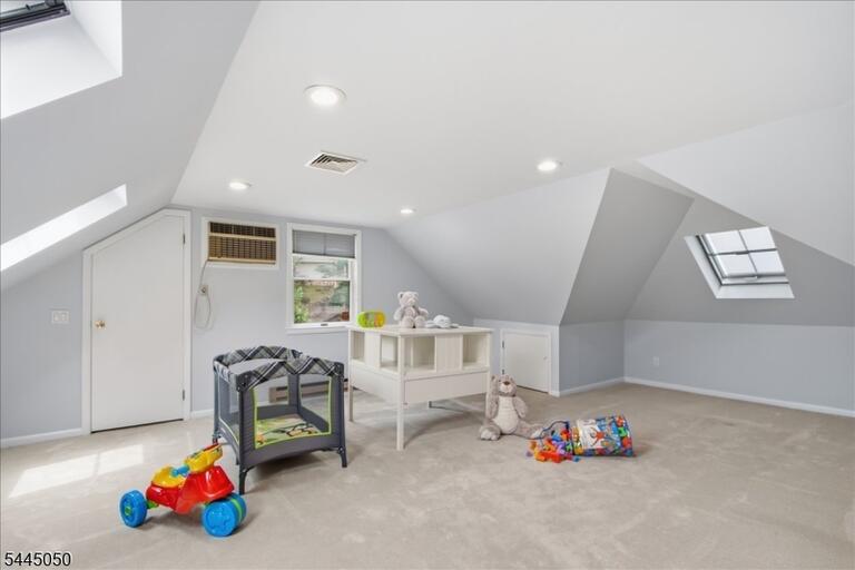 Property listing MLS 4039128 photo 30