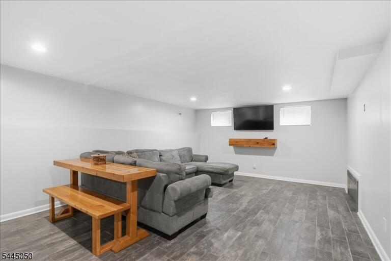 Property listing MLS 4039128 photo 33