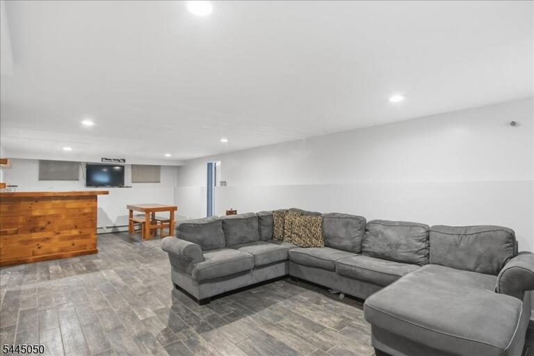 Property listing MLS 4039128 photo 34