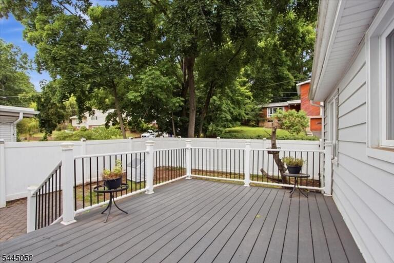 Property listing MLS 4039128 photo 39