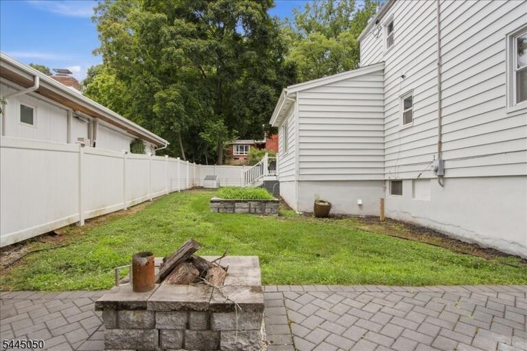 Property listing MLS 4039128 photo 42