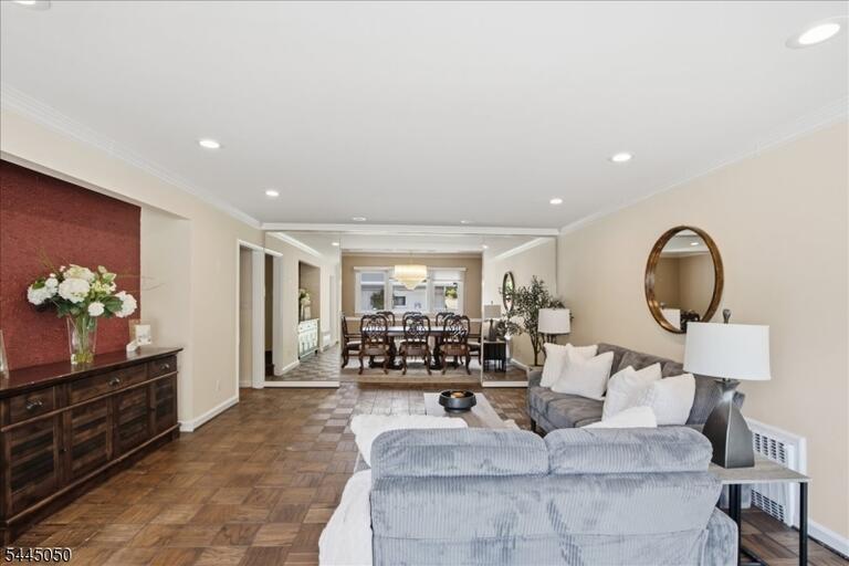 Property listing MLS 4039128 photo 5