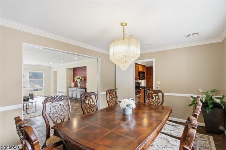Property listing MLS 4039128 photo 9