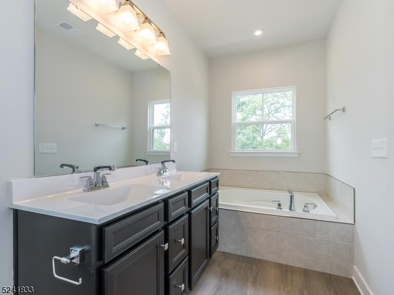 Property listing MLS 4039363 photo 9