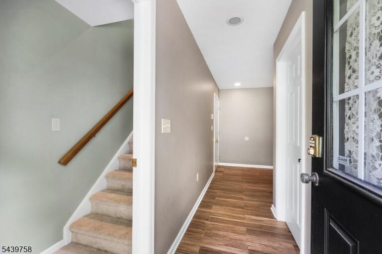Property listing MLS 4040209 photo 19