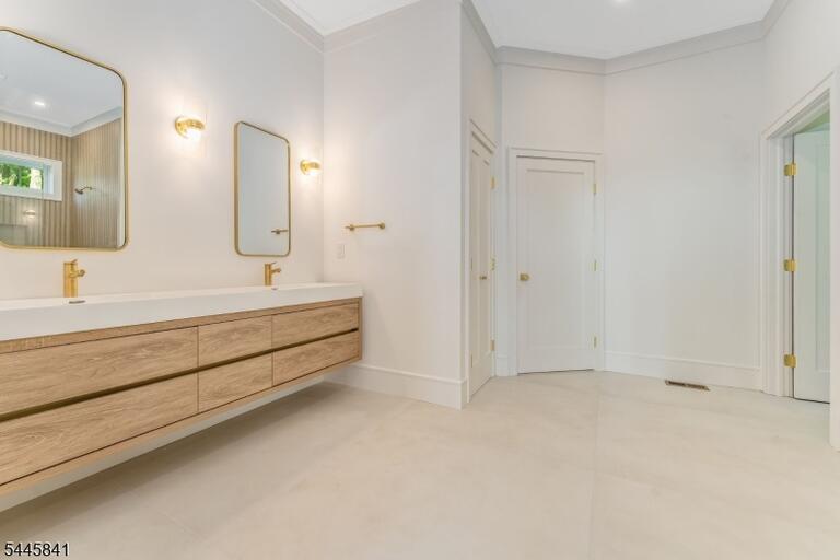 Property listing MLS 4040461 photo 23