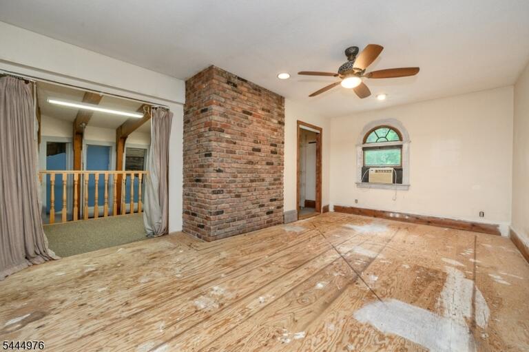 Property listing MLS 4041155 photo 18