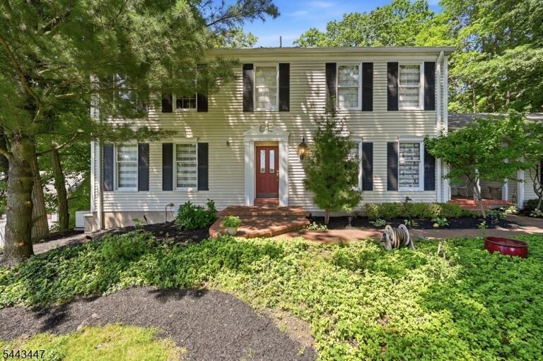Property listing MLS 4041660 photo 2