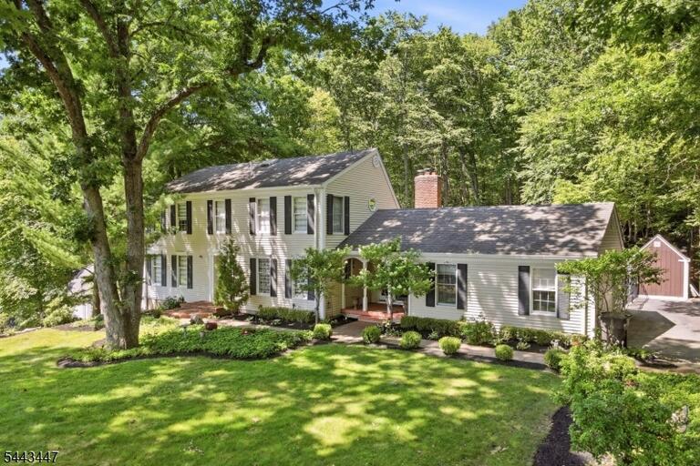 Property listing MLS 4041660 photo 3