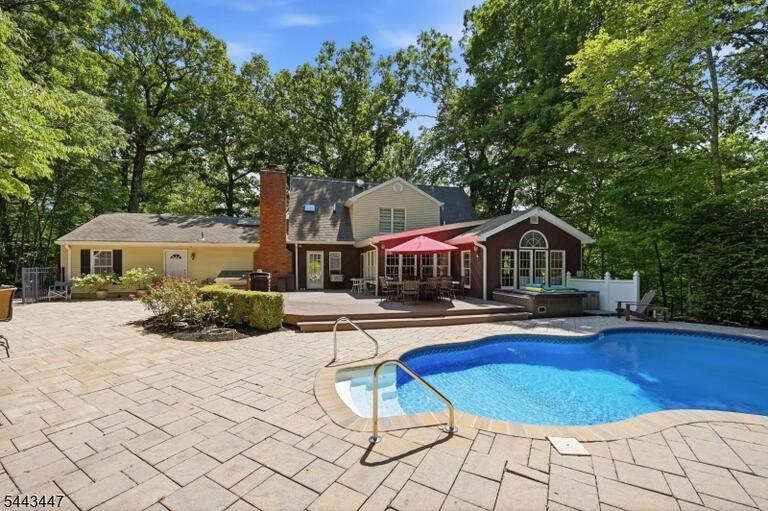 Property listing MLS 4041660 photo 33