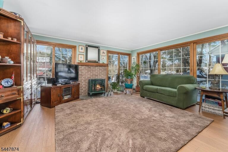 Property listing MLS 4041789 photo 11