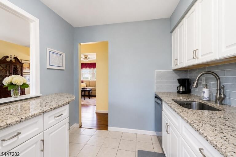 Property listing MLS 4042392 photo 3