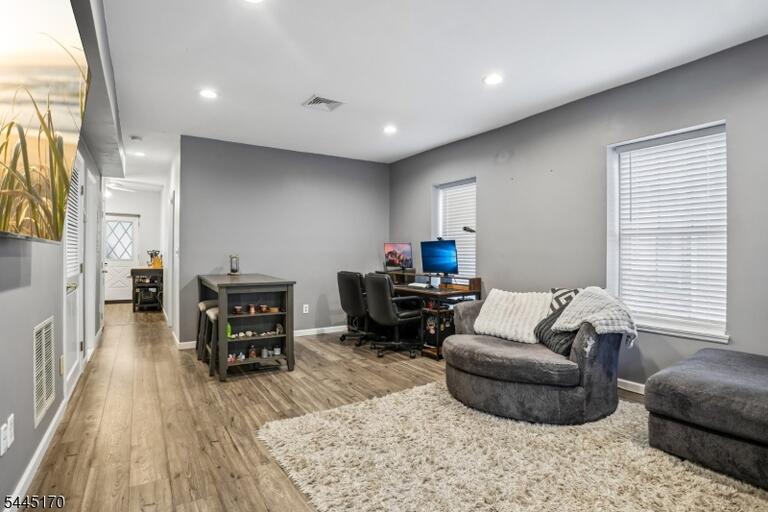 Property listing MLS 4042515 photo 1