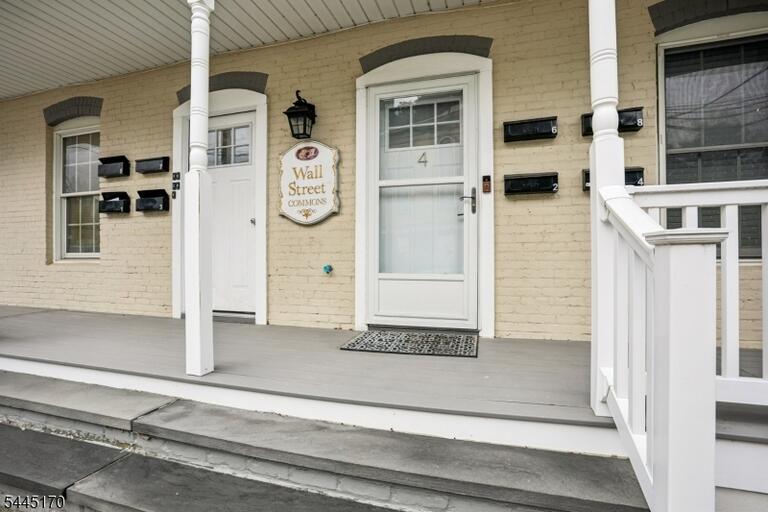 Property listing MLS 4042515 photo 17