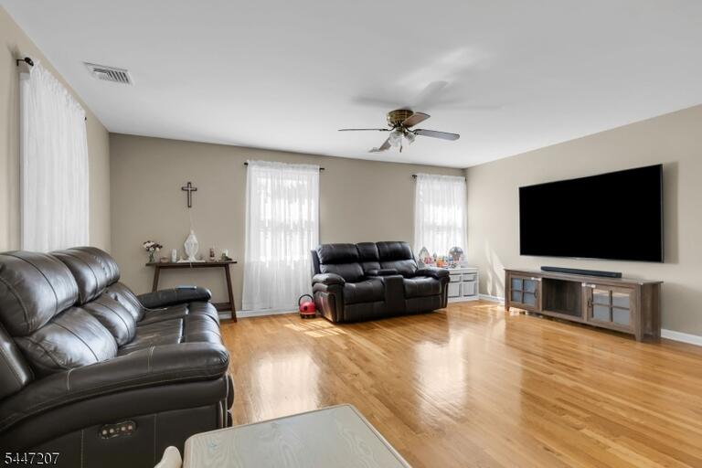 Property listing MLS 4042628 photo 11