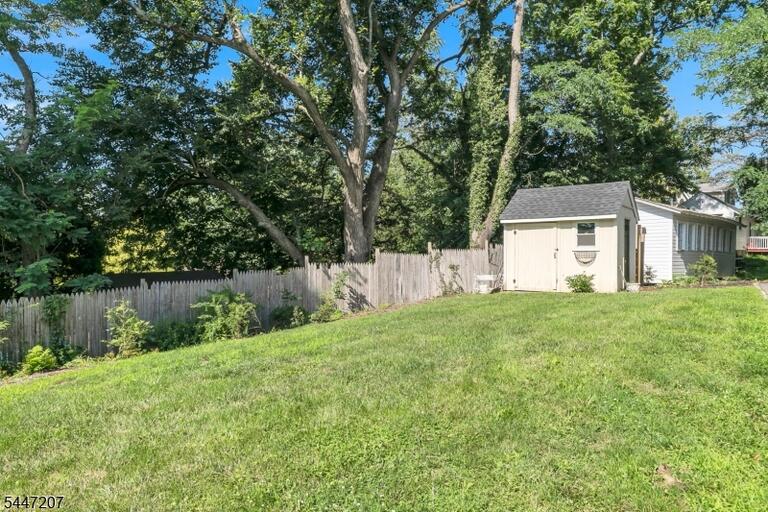 Property listing MLS 4042628 photo 36