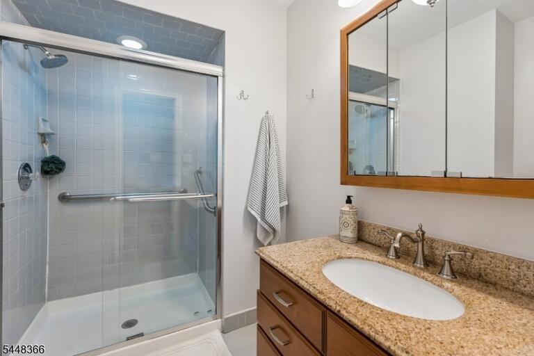 Property listing MLS 4042740 photo 13