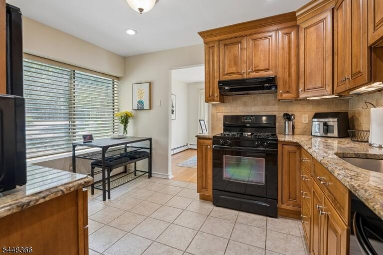 Property listing MLS 4042740 photo 9