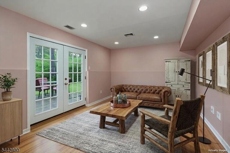 Property listing MLS 4043277 photo 20