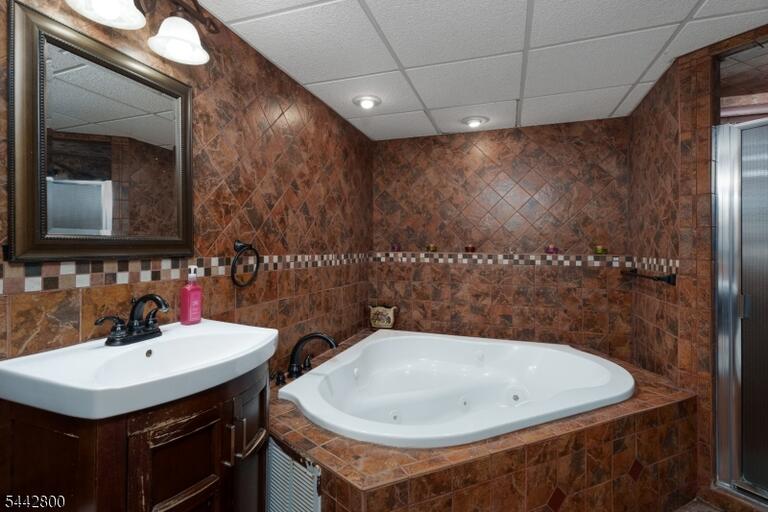 Property listing MLS 4043277 photo 22