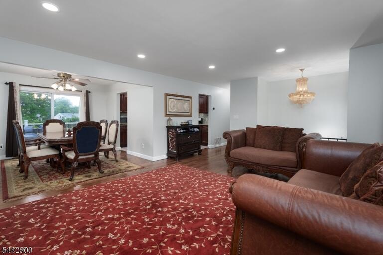 Property listing MLS 4043277 photo 6