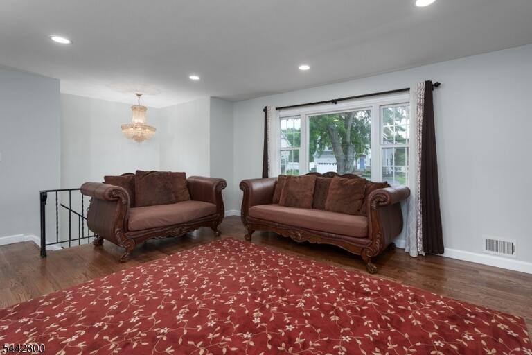 Property listing MLS 4043277 photo 7
