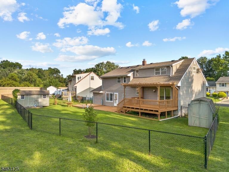 Property listing MLS 4044515 photo 1