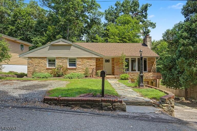 Property listing MLS 4045149 photo 8