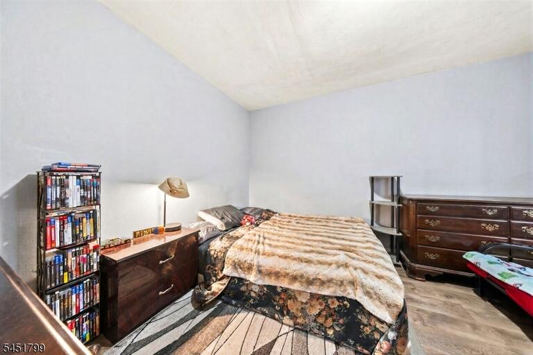 Property listing MLS 4045286 photo 11